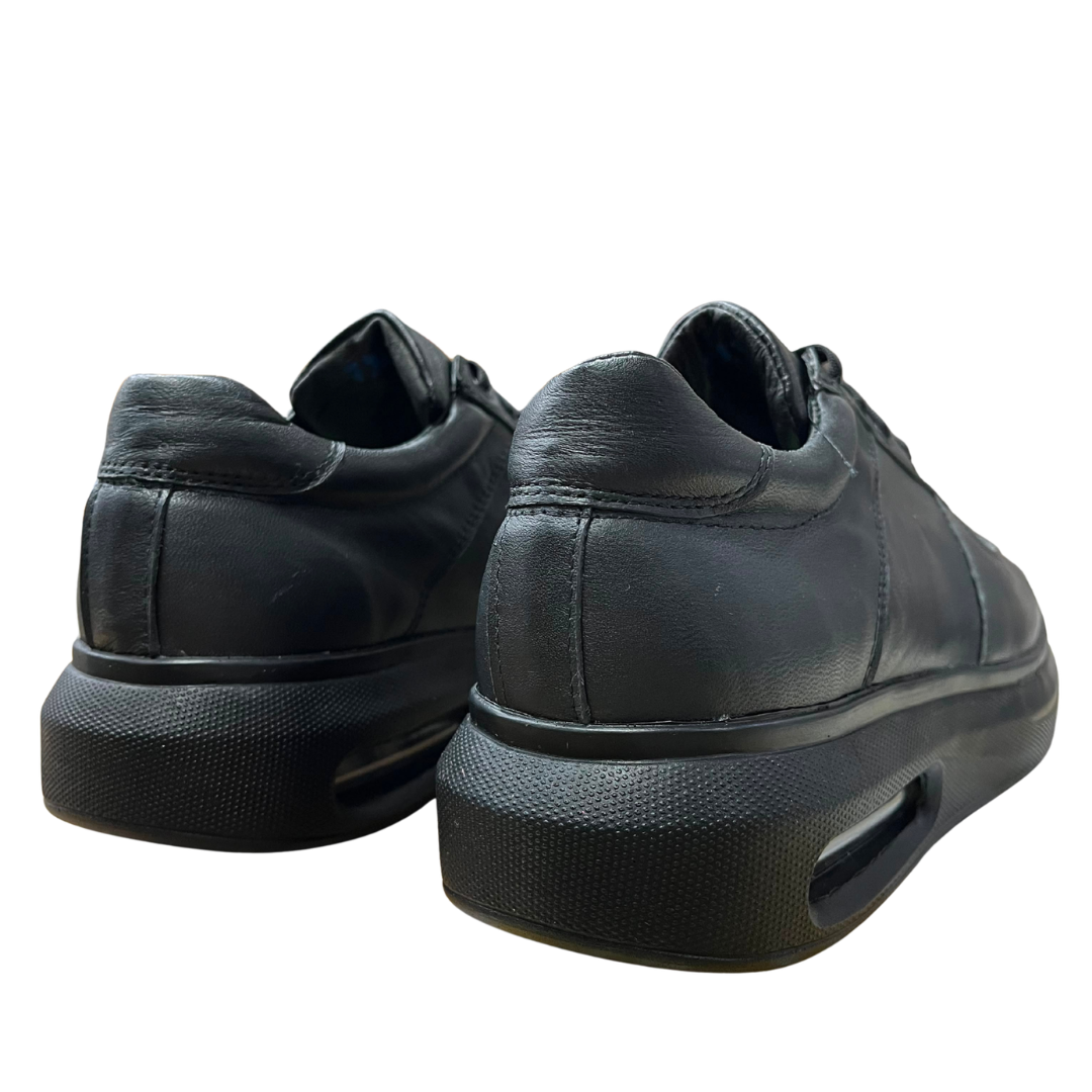 TENIS AIRE Total Black