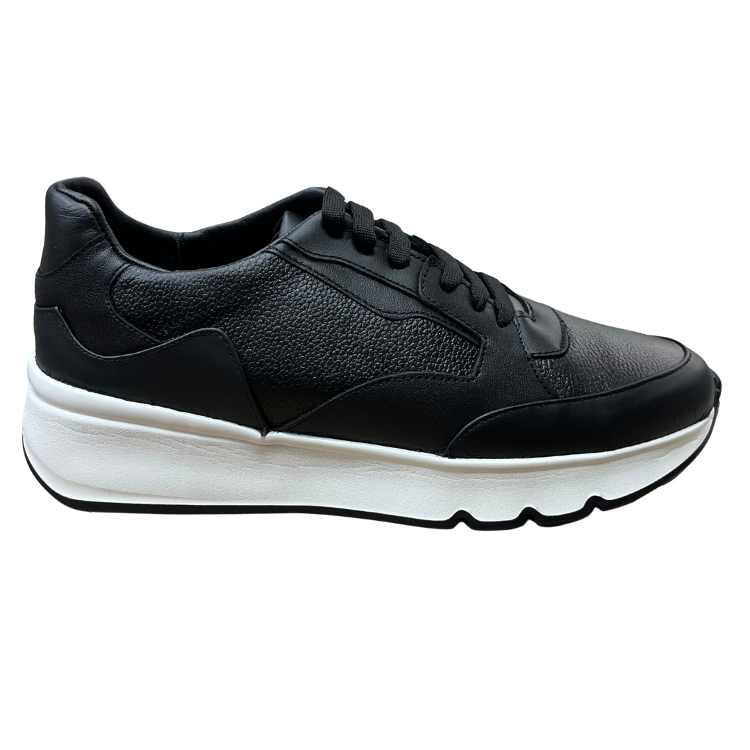 TENIS LEÓN Negro
